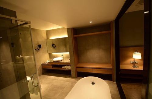 Sualkuchi Hotel | Kiranshree Grand