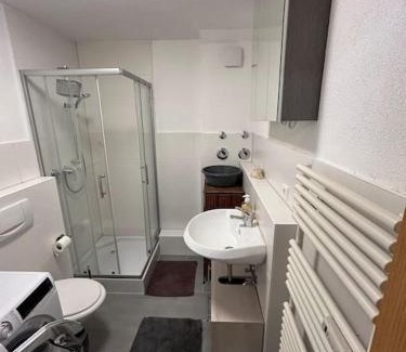 Kirchdorf an der Iller Apartment | Kirchdorf Lounge - komplette moderne Ferienwohnung mit Parkplatz
