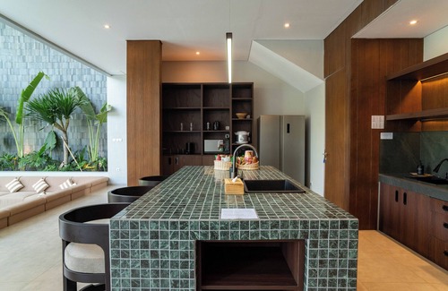 Bandung Villa | Kireina Mori Villa 6BR with heated pool