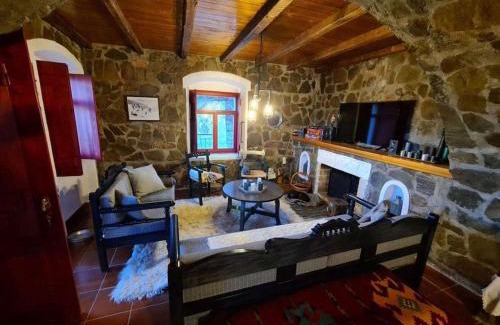 Karpenisi House | Kirkel - Stone villa in an Alpine environment