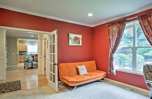 Kirkland House | Kirkland Home with Backyard 2 Mi to Lake Washington