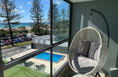 Northern Rivers Apartment | Kirra Waves - Luxury oceanfront 2-bedroom apartment