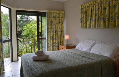 Wongaling Beach Apartment | Kirrama 4