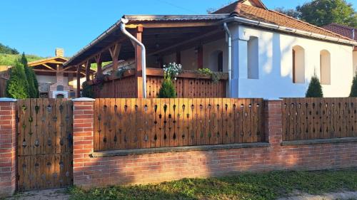 Tardona Apartment | Kis Bujdosó Vendégház