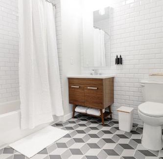 Central Business District Apartment | Kislak 602 2BR Penthouse Retreat Above the City
