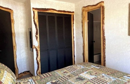 Timberon Cabin | Kit Carson Cabin 2BR Rustic w/Mountain Views