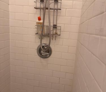 Harlem Apartment | Kitchenette