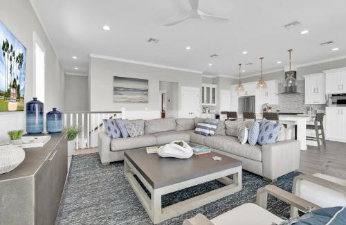 The Shores House | Kite One - Private bayside home with Pool and Hot Tub home