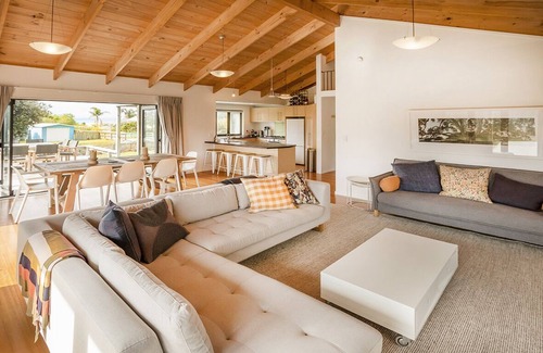 Omaha House | Kitty's Gem, North end with views!