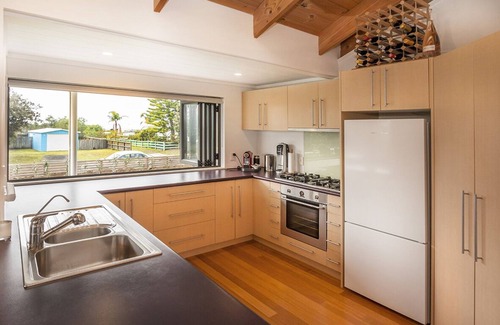Omaha House | Kitty's Gem, North end with views!
