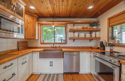 Innsbrook Ski Chalet | Kitzbuhl Nook by Innsbrook Vacations!