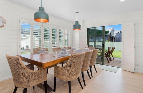 Matarangi House | Kiwi Kuta with direct beach access -Matarangi Home