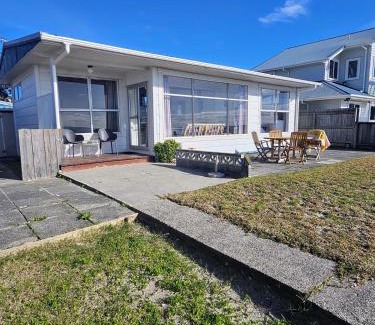 Papamoa Beach House | kiwi living on the beach