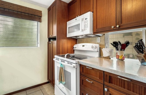 Kahaluu-Keauhou Condo | Kksr#48 Beautiful Townhome, Steps from the Pool/Beach, Remodeled, AC in unit!