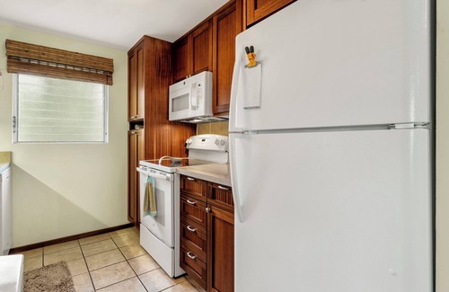 Kahaluu-Keauhou Condo | Kksr#48 Beautiful Townhome, Steps from the Pool/Beach, Remodeled, AC in unit!