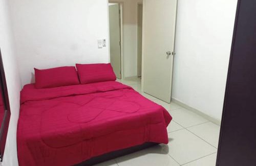 Kajang Apartment | KL Homestay@Savanna Executive Suite