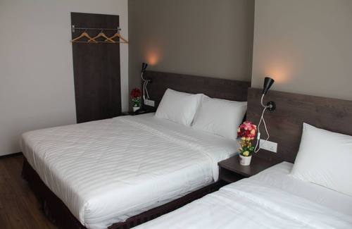 Victoria Hotel | KL Hotel