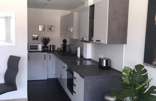 Kaiserslautern Apartment | KL27: Luxurious Modern Apartment in the heart of Kaiserslautern