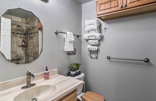 Altamont House | 'Klamath Haven' Getaway 6 Mi to Downtown!