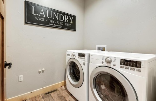 Deadwood House | Klassy Lodge
