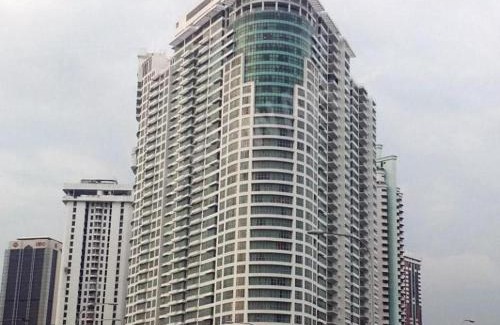 Batu Caves Apartment | KLCC view luxury suites & KLCC view sky pool at Regalia Residence