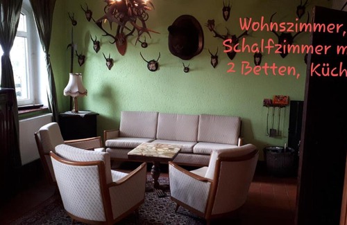 Wittstock/Dosse Apartment | Kleine Ferienwohnung Jagdzimmer auf Bauernhof in Alleinlage