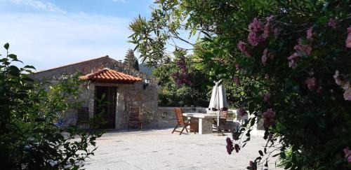 Afife House | Kleines Ferienhaus Mit Terrasse Und Parkplatz