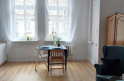 Wrzeszcz Apartment | Klimatyczny Apartament w Kamienicy we Wrzeszczu