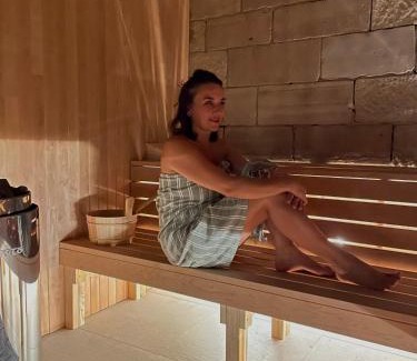 Radkow House | Klimatyczny Dom Kopaczówka przytulna miejscówka z kominkiem, sauną i ogrodem u podnóża Gór Stołowych