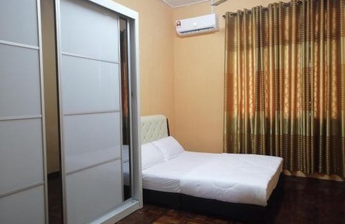 Kluang House | KLUANG BARAT HOMESTAY
