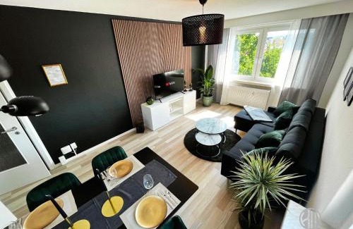 Chemnitz Apartment | KMHosting Luxe Apartment Chemnitz-Zentrum