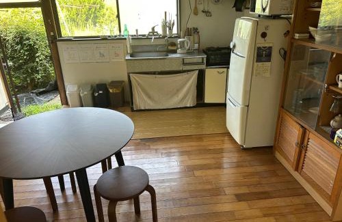 Suooshima House | KNA healing house くうねるあそぼ ペットと泊まれる宿 自炊ok広々と大らかな自然の中で過ごしたい方に