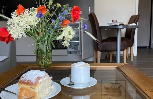 Stolpe Apartment | Knappe Gerhard WF-41 - Comfortable vacation apartment west wing Knappe Gerhard with
