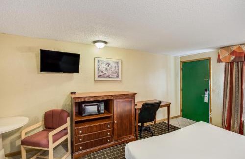 Summit Hotel | Knights Inn Ashland