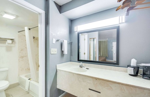 Berea Hotel | Knights Inn Berea