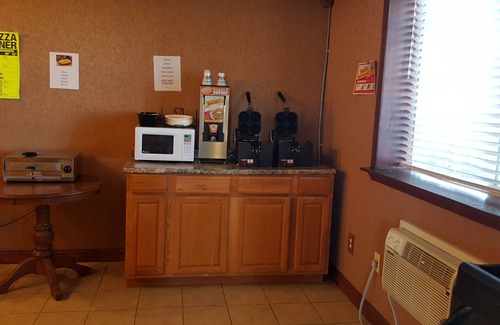 Grand Forks Hotel | Knights Inn Grand Forks