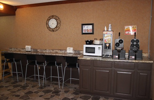 Grand Forks Hotel | Knights Inn Grand Forks