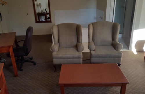South Lethbridge Hotel | Knights Inn Lethbridge