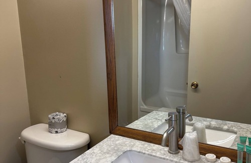 Lindsay Hotel | Knights Inn Lindsay