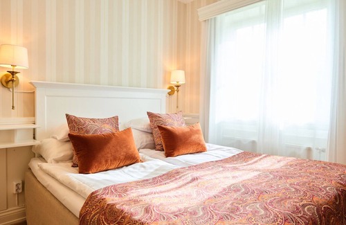 Skovde Municipality Hotel | Knistad Herrgård