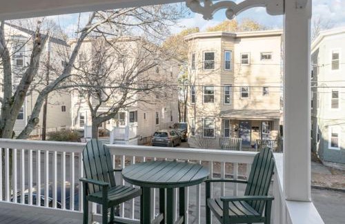 Parkside Apartment | Knock on Wood - Airy Charm in Heart of Downtown