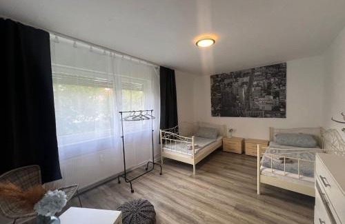 Ockershausen Apartment | KnocksCasa4You EG Monteurwohnung in Marburg