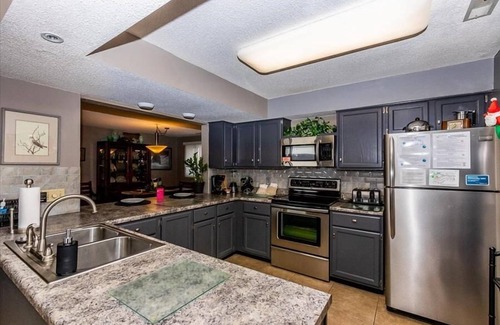 Osage Beach Condo | Knolls 1422 in Outstanding panoramic view of the lake's main channel!