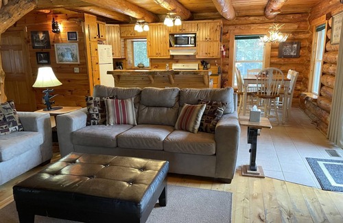 Drummond House | Knots Landing on Drummond Island