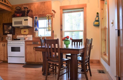 Ore City Cottage | Knox Lakefront Story House
