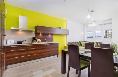 West Pomeranian Voivodeship Apartment | Kościuszki 16 | Lime and Brown Apartment | Balcony