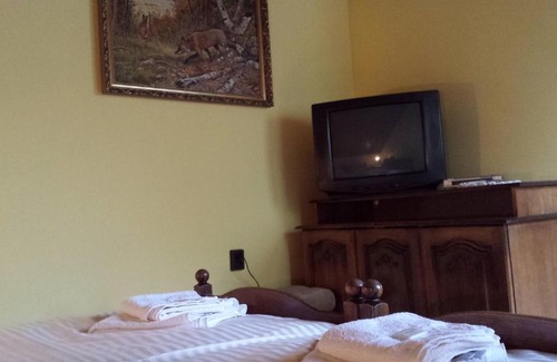 Komarom Bed & Breakfast | Kocsis Panzió és Étterem