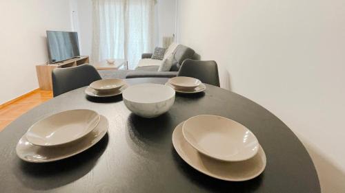 Platia Viktorias Apartment | Kodrigktonos Central 77sqm apt in Viktoria