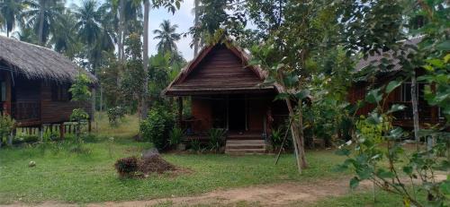 Nuea Khlong Resort | Koh Jum Freeda Resort