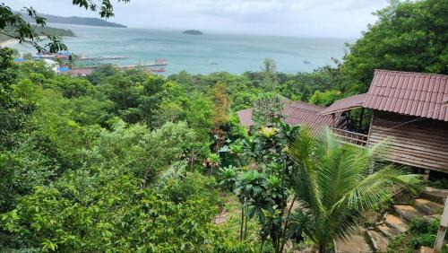 Koh Rong Cabin | Kohrong Sea Views Bungalows